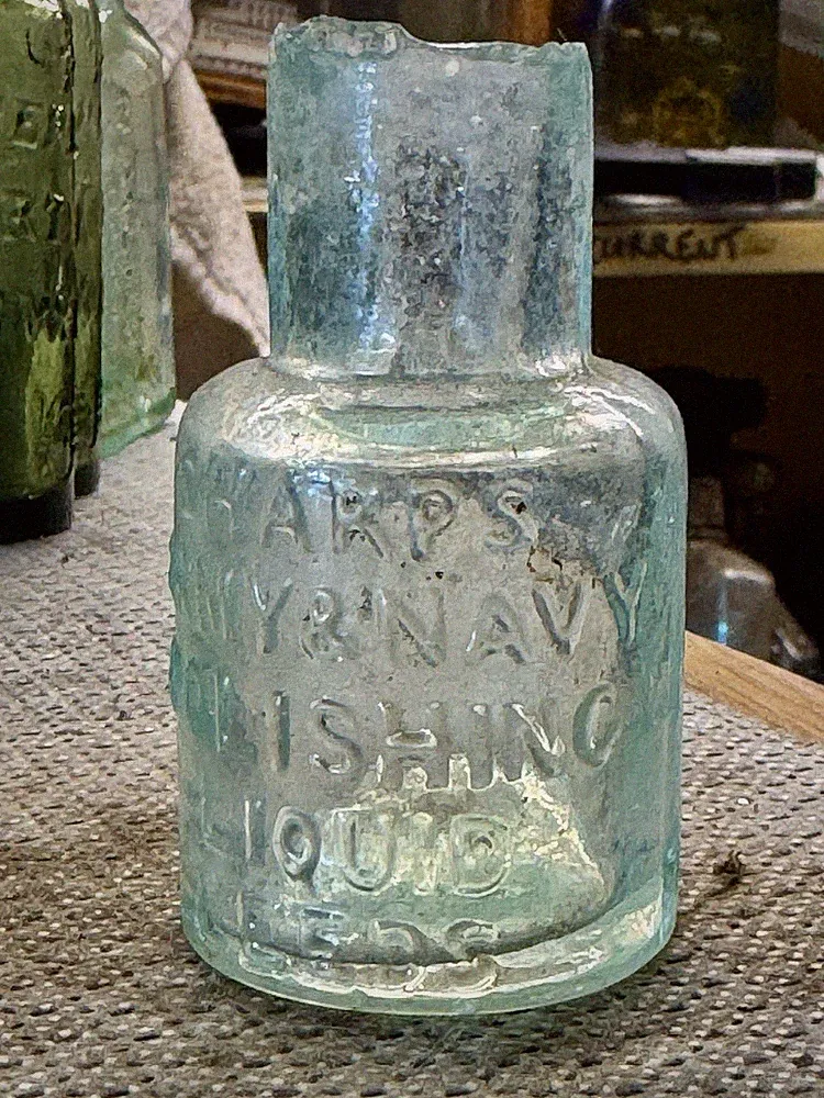 1895 Small Army & Navy Polish Bottle - SHARPS, LEEDS (K463)